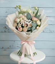 Букет цветов из:  Розы и Лизиантусы в Шайковке