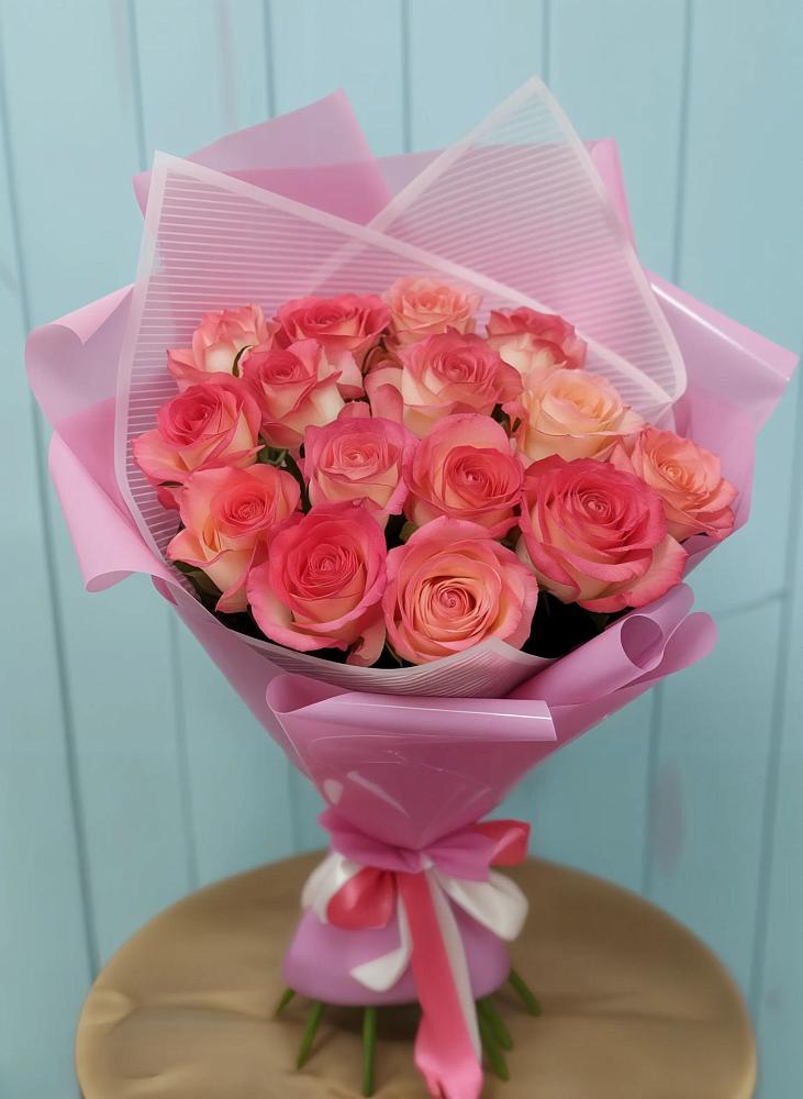 Букет 15 Розовых роз Равель в Шайковке