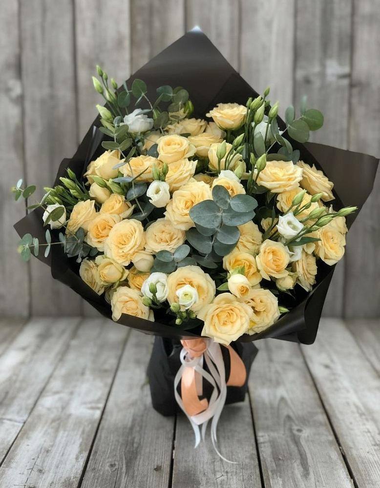 Букет цветов из: Розы и Лизиантусы в Шайковке