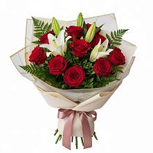 Букет цветов из:  Лилии и Розы в Шайковке