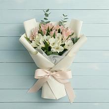 Букет цветов из:  Альстромерии #REPLACE_PRED# Шайковке