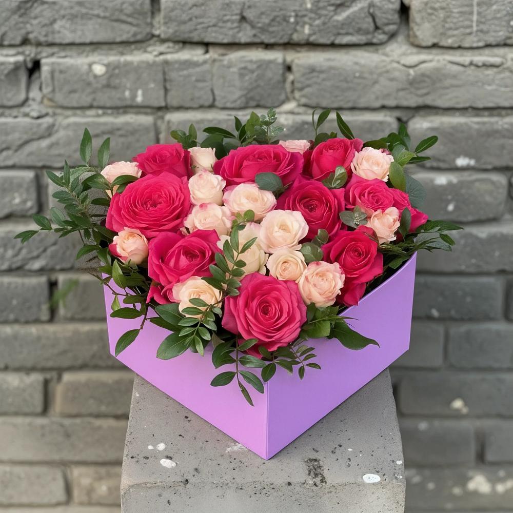 Цветочная композиция из Розы в коробке в Шайковке