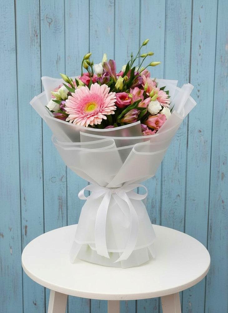 Букет цветов из: Герберы, Альстромерии и Лизиантусы в Шайковке