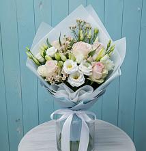 Букет цветов из:  Розы и Лизиантусы #REPLACE_PRED# Шайковке