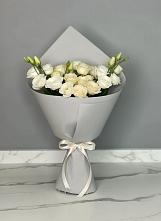 Букет цветов из:  Розы и Лизиантусы в Шайковке